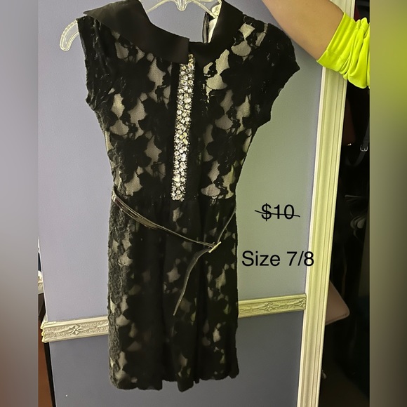 Girls dresses sizes 6,7,8,and12.A variety of colors - Picture 7 of 7